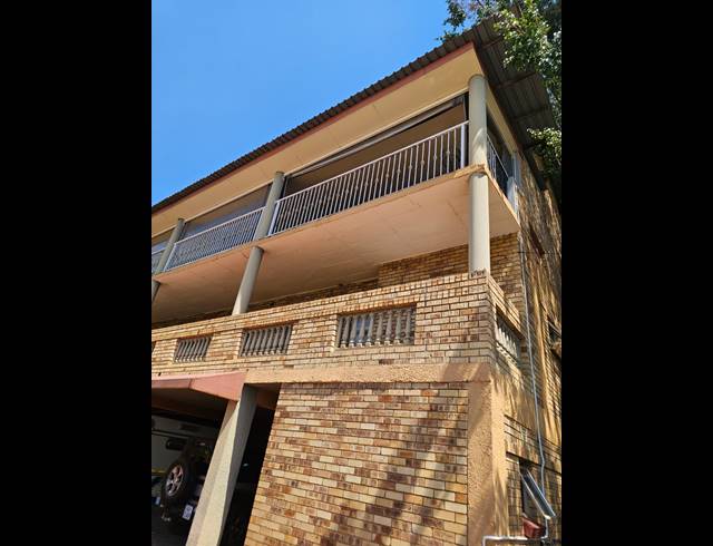 5 BEDROOM HOUSE FOR SALE IN SAFARI GARDENS